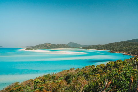 Whitehaven Beach And Hill Inlet Lookout Full-Day Snorkeling Cruise By High-Speed Catamaran - C Tourism 12