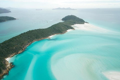 Whitehaven Beach And Hill Inlet Lookout Full-Day Snorkeling Cruise By High-Speed Catamaran - C Tourism 6