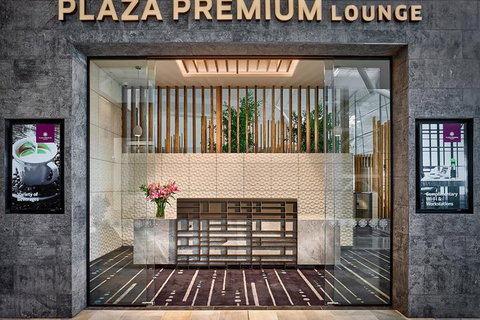 Brisbane Airport International Departure Plaza Premium Lounge - C Tourism 1