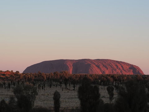 Uluru And Kata Tjuta Experience With BBQ Dinner - C Tourism 1