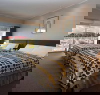 3-Day Uluru-Kata Tjuta and Kings Canyon 4WD Small-Group Eco-Tour from Alice Springs - C Tourism