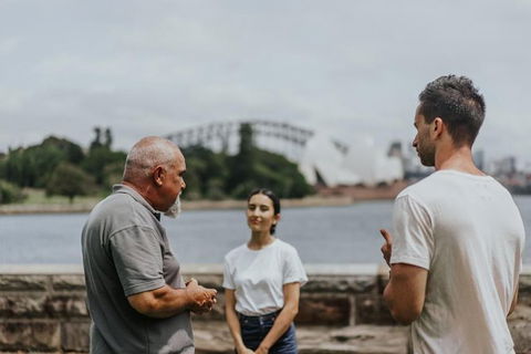 Aboriginal Heritage Tour At The Royal Botanic Garden Sydney - C Tourism 3