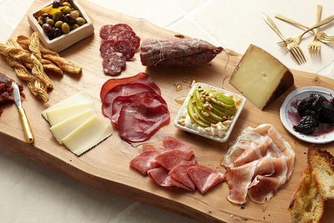 Romantic Picnic Getaways - C Tourism 5