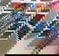 Josephine's Gallery  Kangaroo Orphanage - C Tourism