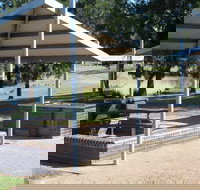 Point Hut Pond Park - C Tourism