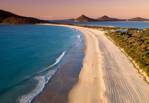 Bennetts Beach - C Tourism 0