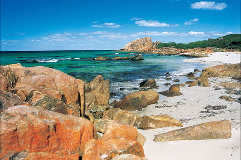 Castle Bay - C Tourism 0