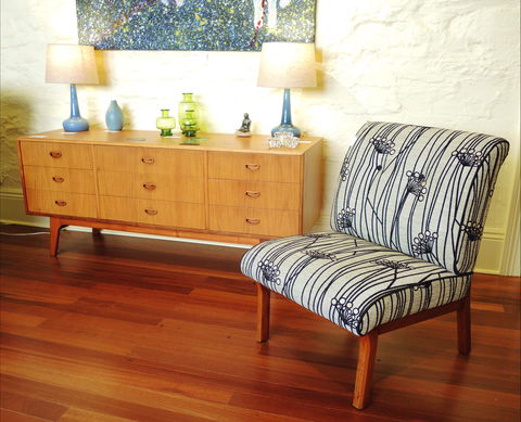 Emprades Vintage + Design - C Tourism 1