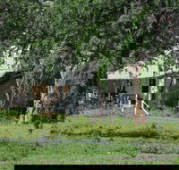 Knott's Crossing Katherine - C Tourism