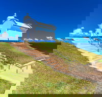 Tacking Point Lighthouse - C Tourism