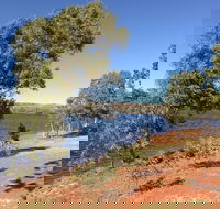 Tingkkarli/Lake Mary Ann - C Tourism