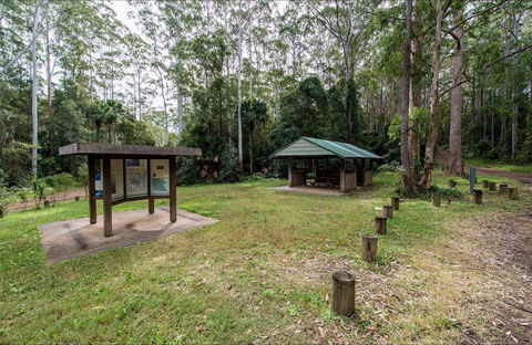 Gur-um-bee Picnic Area - C Tourism 0
