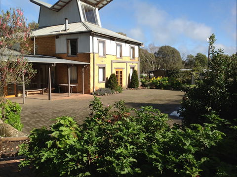 HIRL Hamilton Institute Of Rural Learning - C Tourism 0