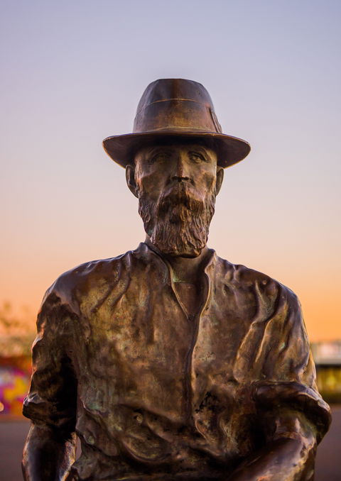 Paddy Hannan's Statue - C Tourism 0