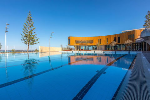 Scarborough Beach Pool - C Tourism 1