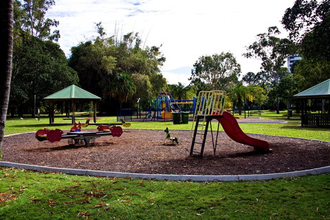 Cascade Gardens - C Tourism 0