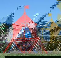 Fadden Pines Playground - C Tourism