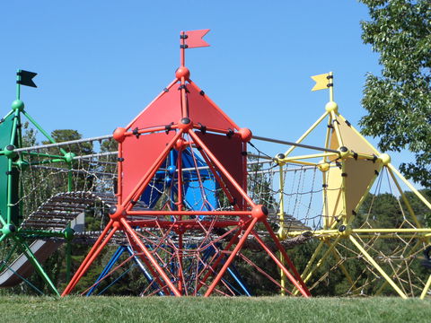 Fadden Pines Playground - C Tourism 0