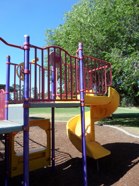 Fadden Pines Playground - C Tourism 2