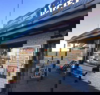 Peterborough Licensed Grocers - C Tourism