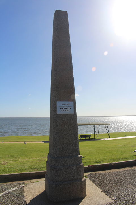 1956 Flood Marker - C Tourism 0