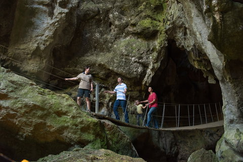 Day Trips From Rockhampton - C Tourism 0