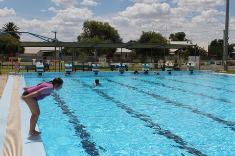 John Houston Memorial Pool: Olympic Pool Complex - C Tourism 0