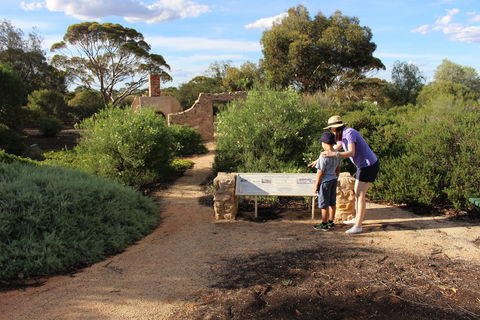 Loxton Community Conservation & Heritage Park - C Tourism 0
