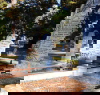 Lucindale Cemetery - C Tourism