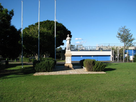 Oxley War Memorial - C Tourism 0