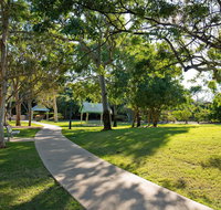 Millennium Esplanade and Tannum Sands Beach - C Tourism