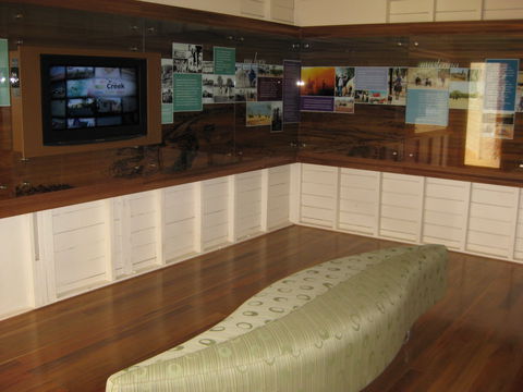 At The Creek Visitor Information Centre - C Tourism 1