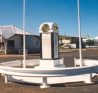 Cloncurry War Memorial - C Tourism