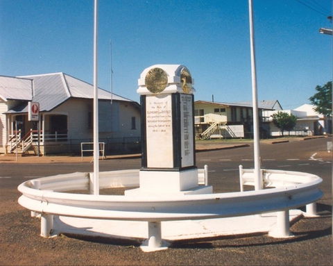 Cloncurry War Memorial - C Tourism 0