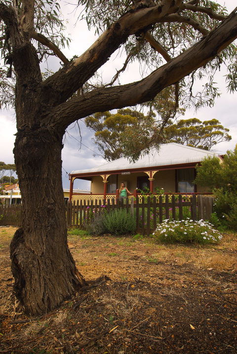 Dance Cottage Museum - C Tourism 0