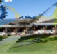 Newstead House - C Tourism