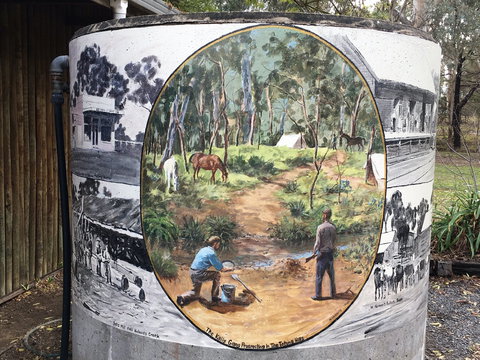 Tatong Tavern Water Tank - C Tourism 0