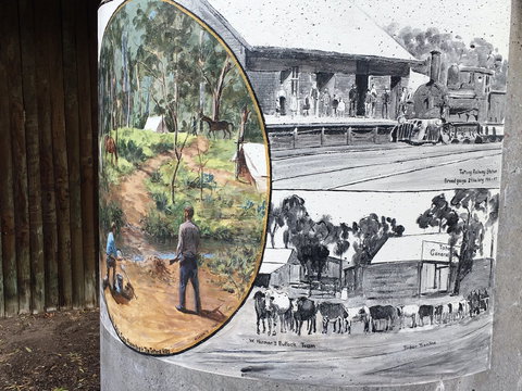 Tatong Tavern Water Tank - C Tourism 1