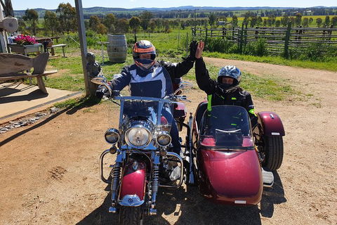 Motorcycle & Sidecar Wine Tasting Tour - C Tourism 4