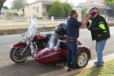 Motorcycle & Sidecar Wine Tasting Tour - C Tourism 12