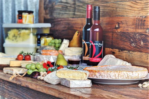 Artisan Cheese Tastings And Sales - C Tourism 2