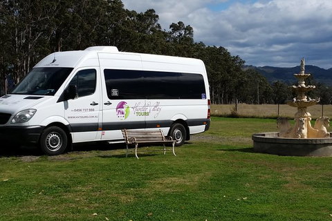Hunter Valley Exclusive Kangaroo And Wine Tasting Experience - C Tourism 5