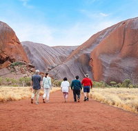 Explore Uluru 7 Hours Guide Tour at Sunrise with Light Breakfast - C Tourism