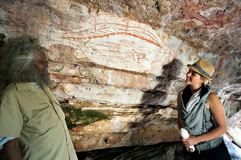 Arnhem Land Injalak Hill Full-Day Tour From Darwin - C Tourism 3