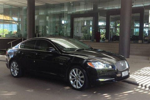 Jaguar Limousine Transfer Cairns Airport To Palm Cove - C Tourism 4