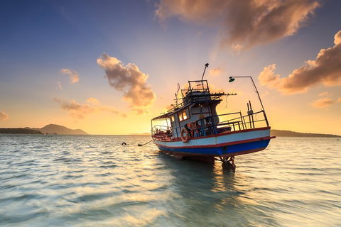 Return Trip For Brisbane Airport To And From Byron Bay, NSW For Up-to 2 Ppl - C Tourism 1