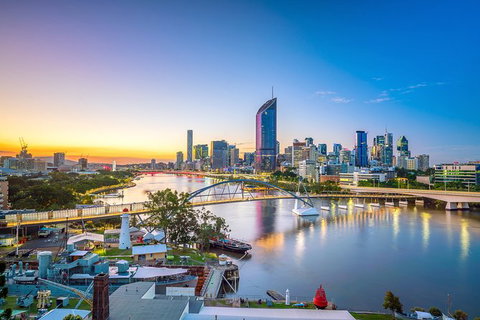 Hire Photographer, Professional Photo Shoot - Brisbane - C Tourism 0