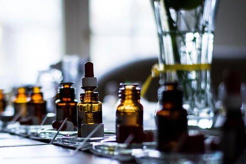 Smell And Sip - Fragrance And Spirits Pairing Experience - C Tourism 1