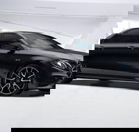 Gold Coast Airport Transfers  Airport OOL to Gold Coast City in Business Car - C Tourism