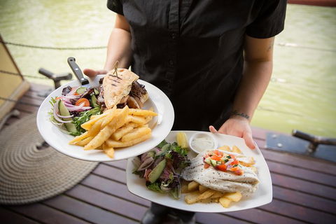 Murray River Echuca Cruise - PS Emmylou With Optional Lunch - C Tourism 6